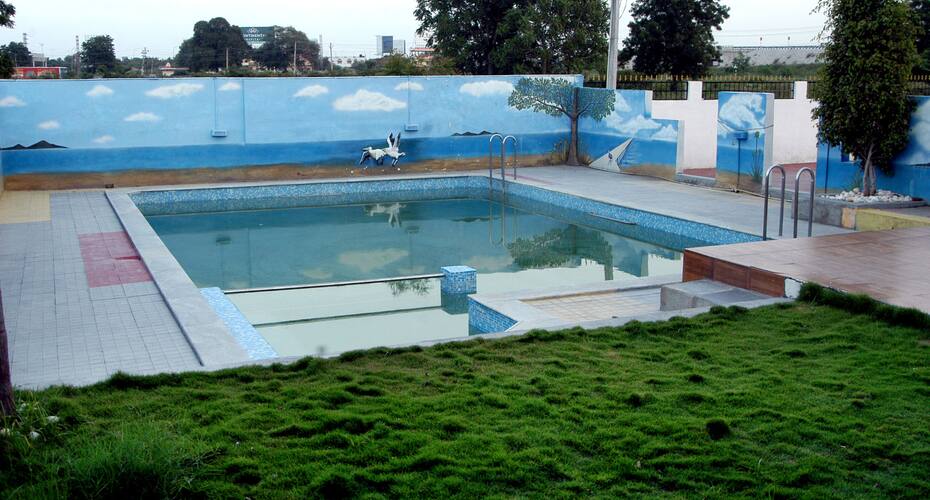 Shukla Resort, Hyderabad 4